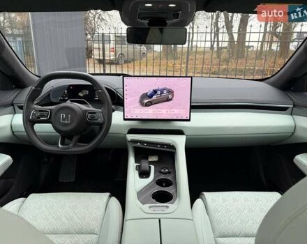 Зелений Zeekr 001, об'ємом двигуна 0 л та пробігом 13 тис. км за 46000 $, фото 38 на Automoto.ua