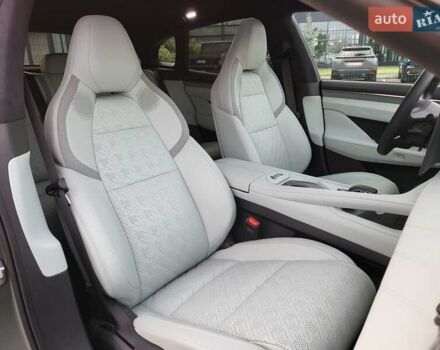 Зеленый Zeekr 001, объемом двигателя 0 л и пробегом 1 тыс. км за 44999 $, фото 69 на Automoto.ua