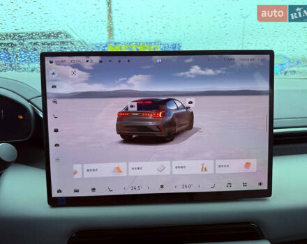 Зеленый Zeekr 001, объемом двигателя 0 л и пробегом 15 тыс. км за 40999 $, фото 16 на Automoto.ua