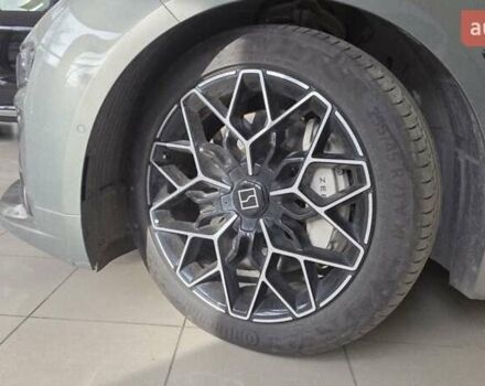 Зелений Zeekr 001, об'ємом двигуна 0 л та пробігом 12 тис. км за 42999 $, фото 8 на Automoto.ua