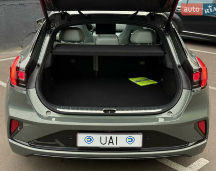 Zeekr 001 2024 у Києві на Automoto.ua Зелений Zeekr 001, об'ємом двигуна 0 л та пробігом 14 тис. км за 44999 $, фото 30 на Automoto.ua