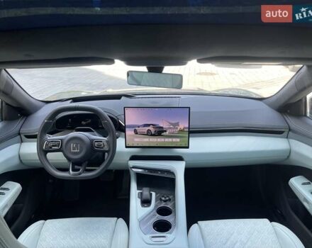Зелений Zeekr 001, об'ємом двигуна 0 л та пробігом 12 тис. км за 43700 $, фото 6 на Automoto.ua