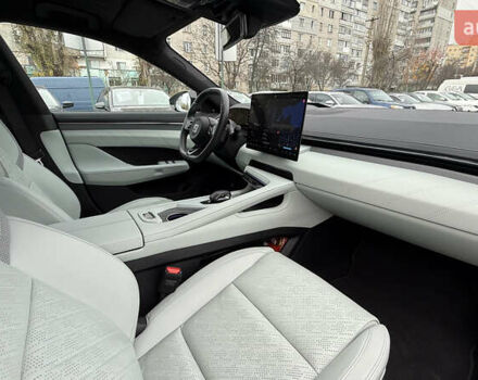 Зелений Zeekr 001, об'ємом двигуна 0 л та пробігом 8 тис. км за 40000 $, фото 34 на Automoto.ua