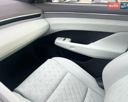 Зеленый Zeekr 001, объемом двигателя 0 л и пробегом 9 тыс. км за 45500 $, фото 15 на Automoto.ua