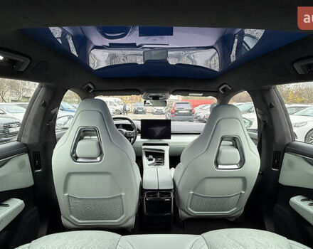 Зелений Zeekr 001, об'ємом двигуна 0 л та пробігом 8 тис. км за 40000 $, фото 28 на Automoto.ua