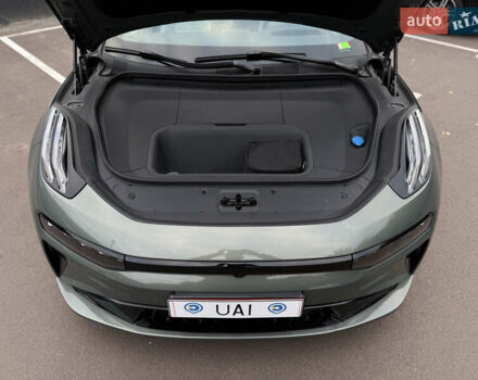 Zeekr 001 2024 у Києві на Automoto.ua Зелений Zeekr 001, об'ємом двигуна 0 л та пробігом 14 тис. км за 44999 $, фото 1 на Automoto.ua