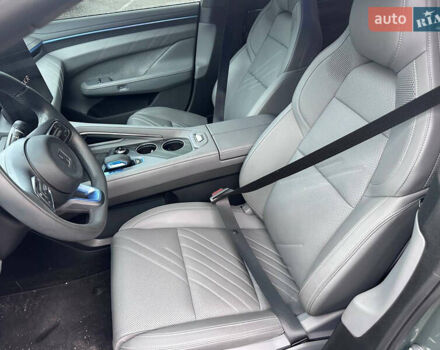 Zeekr 001 2024 в Львове на Automoto.ua Зеленый Zeekr 001, объемом двигателя 0 л и пробегом 25 тыс. км за 44300 $, фото 5 на Automoto.ua