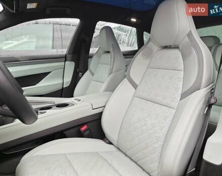 Зеленый Zeekr 001, объемом двигателя 0 л и пробегом 9 тыс. км за 38700 $, фото 16 на Automoto.ua