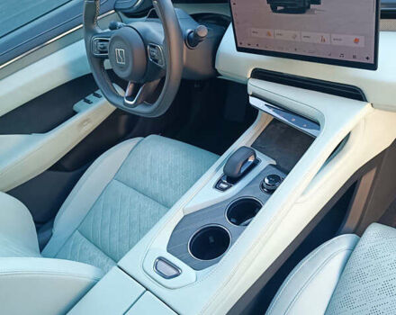 Zeekr 001 2024 в Хмельницком на Automoto.ua Зеленый Zeekr 001, объемом двигателя 0 л и пробегом 13 тыс. км за 45000 $, фото 38 на Automoto.ua