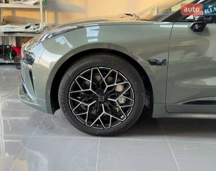 Зеленый Zeekr 001, объемом двигателя 0 л и пробегом 1 тыс. км за 45499 $, фото 3 на Automoto.ua