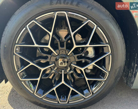 Zeekr 001 2025 у Києві на Automoto.ua Зелений Zeekr 001, об'ємом двигуна 0 л та пробігом 1 тис. км за 46900 $, фото 4 на Automoto.ua