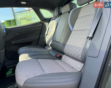 Zeekr 001 2025 у Києві на Automoto.ua Зелений Zeekr 001, об'ємом двигуна 0 л та пробігом 1 тис. км за 46900 $, фото 12 на Automoto.ua