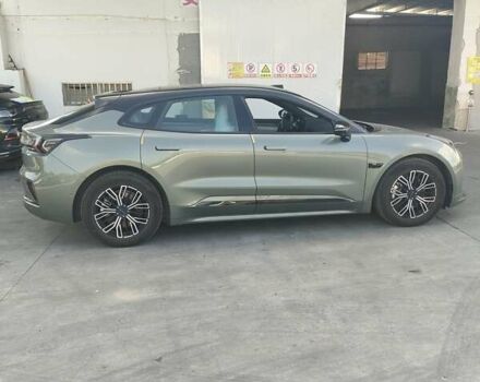 Zeekr 001 2025 в Киеве на Automoto.ua Зеленый Zeekr 001, объемом двигателя 0 л и пробегом 11 тыс. км за 36100 $, фото 3 на Automoto.ua