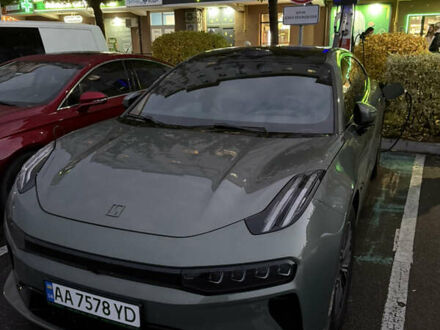 Zeekr 001 2024 у Києві на Automoto.ua Зелений Zeekr 001, об'ємом двигуна 0 л та пробігом 101 тис. км за 39800 $, фото 1 на Automoto.ua