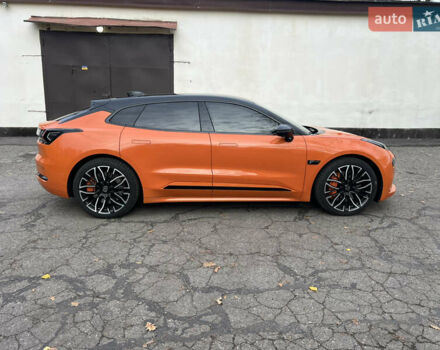 Оранжевый Zeekr 001, объемом двигателя 0 л и пробегом 26 тыс. км за 42500 $, фото 10 на Automoto.ua