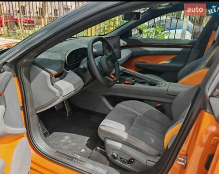 Оранжевый Zeekr 001, объемом двигателя 0 л и пробегом 15 тыс. км за 41999 $, фото 6 на Automoto.ua