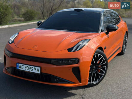 Zeekr 001 2024 у Кривому Розі на Automoto.ua Помаранчевий Zeekr 001, об'ємом двигуна 0 л та пробігом 11 тис. км за 48990 $, фото 1 на Automoto.ua