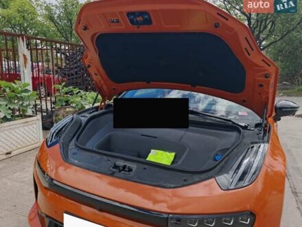 Оранжевый Zeekr 001, объемом двигателя 0 л и пробегом 15 тыс. км за 45999 $, фото 1 на Automoto.ua