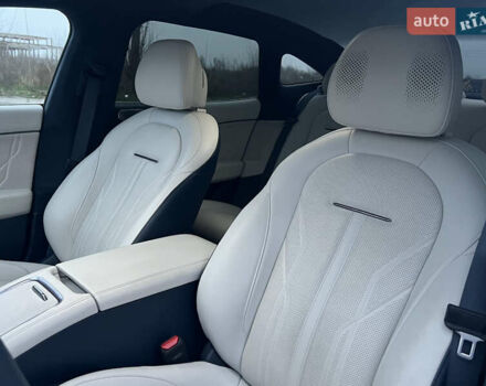 Білий Zeekr 007, об'ємом двигуна 0 л та пробігом 20 тис. км за 38500 $, фото 14 на Automoto.ua