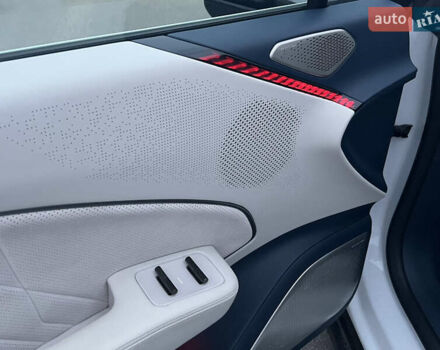 Білий Zeekr 007, об'ємом двигуна 0 л та пробігом 20 тис. км за 38500 $, фото 13 на Automoto.ua