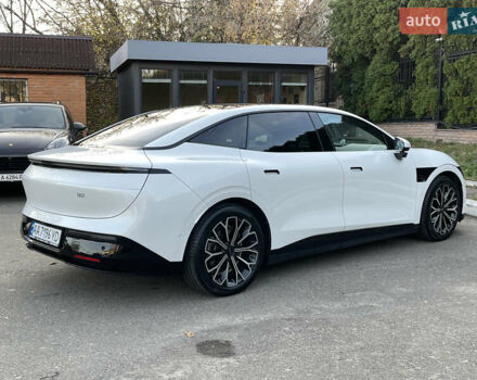 Белый Zeekr 007, объемом двигателя 0 л и пробегом 5 тыс. км за 38300 $, фото 11 на Automoto.ua