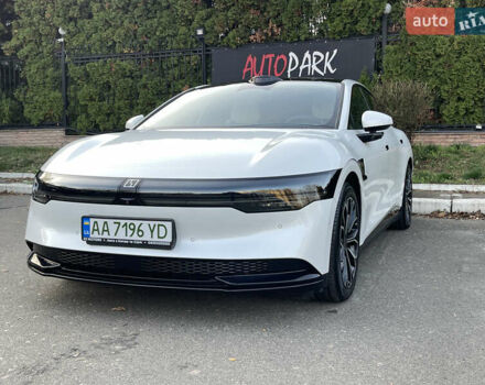 Белый Zeekr 007, объемом двигателя 0 л и пробегом 5 тыс. км за 38300 $, фото 6 на Automoto.ua
