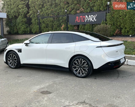 Белый Zeekr 007, объемом двигателя 0 л и пробегом 5 тыс. км за 38300 $, фото 5 на Automoto.ua