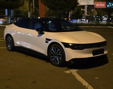 Белый Zeekr 007, объемом двигателя 0 л и пробегом 5 тыс. км за 33997 $, фото 15 на Automoto.ua