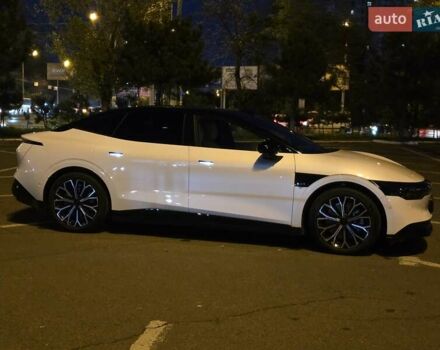 Белый Zeekr 007, объемом двигателя 0 л и пробегом 5 тыс. км за 33997 $, фото 18 на Automoto.ua