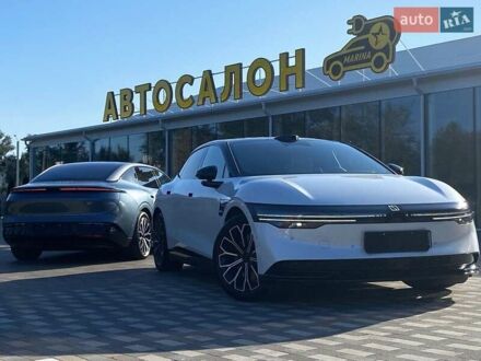 Белый Zeekr 007, объемом двигателя 0 л и пробегом 5 тыс. км за 32600 $, фото 1 на Automoto.ua