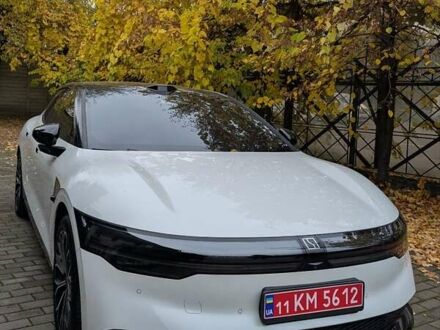 Белый Zeekr 007, объемом двигателя 0 л и пробегом 9 тыс. км за 31500 $, фото 1 на Automoto.ua