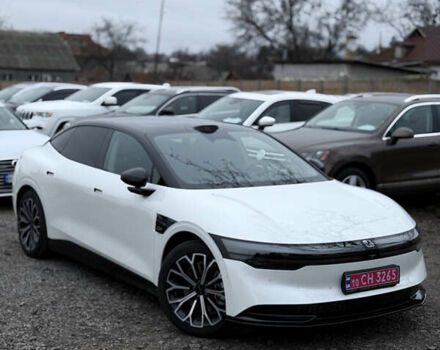 Белый Zeekr 007, объемом двигателя 0 л и пробегом 7 тыс. км за 33800 $, фото 1 на Automoto.ua