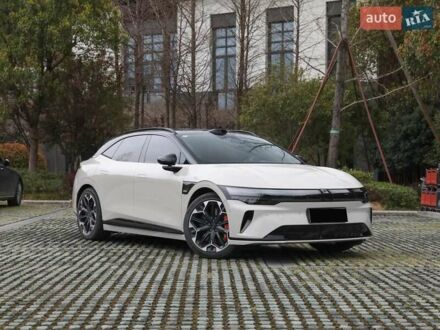 Zeekr 007 2025 в Киеве на Automoto.ua Белый Zeekr 007, объемом двигателя 0 л и пробегом 1 тыс. км за 41299 $, фото 1 на Automoto.ua
