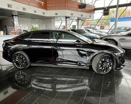 Черный Zeekr 007, объемом двигателя 0 л и пробегом 4 тыс. км за 34000 $, фото 3 на Automoto.ua