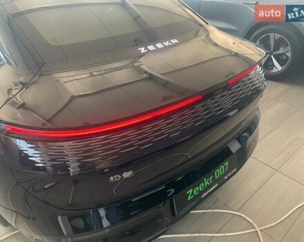 Черный Zeekr 007, объемом двигателя 0 л и пробегом 1 тыс. км за 34500 $, фото 3 на Automoto.ua