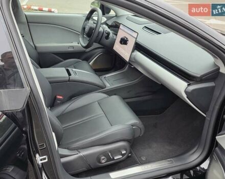 Черный Zeekr 007, объемом двигателя 0 л и пробегом 5 тыс. км за 33999 $, фото 17 на Automoto.ua