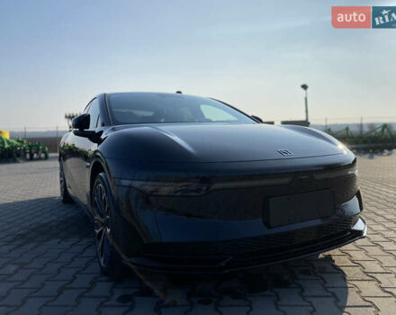 Черный Zeekr 007, объемом двигателя 0 л и пробегом 1 тыс. км за 32000 $, фото 1 на Automoto.ua