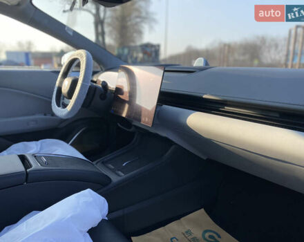 Черный Zeekr 007, объемом двигателя 0 л и пробегом 1 тыс. км за 32000 $, фото 16 на Automoto.ua