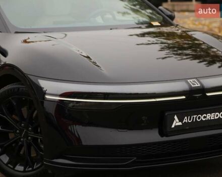 Черный Zeekr 007, объемом двигателя 0 л и пробегом 12 тыс. км за 33900 $, фото 3 на Automoto.ua