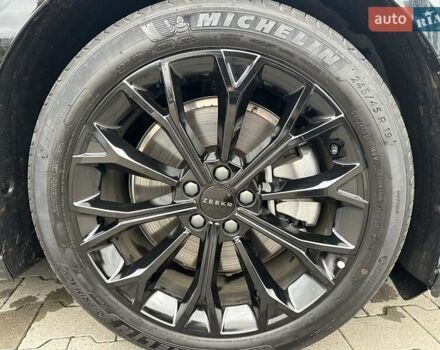 Черный Zeekr 007, объемом двигателя 0 л и пробегом 6 тыс. км за 33900 $, фото 92 на Automoto.ua