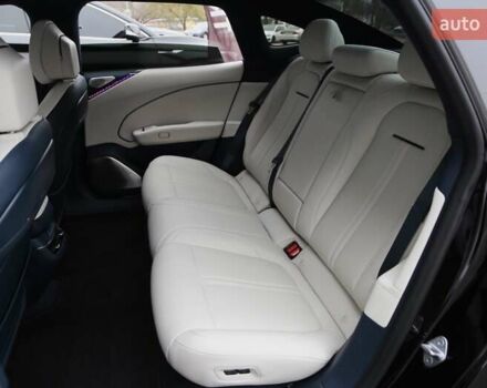 Черный Zeekr 007, объемом двигателя 0 л и пробегом 12 тыс. км за 33900 $, фото 12 на Automoto.ua