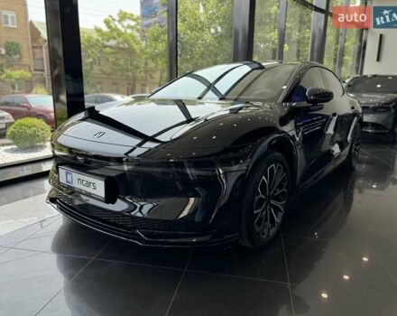 Черный Zeekr 007, объемом двигателя 0 л и пробегом 1 тыс. км за 33900 $, фото 1 на Automoto.ua
