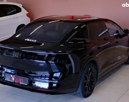 Черный Zeekr 007, объемом двигателя 0 л и пробегом 6 тыс. км за 34900 $, фото 4 на Automoto.ua