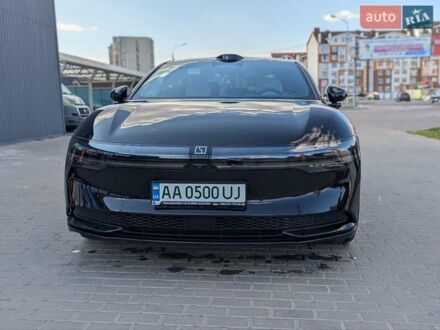Черный Zeekr 007, объемом двигателя 0 л и пробегом 22 тыс. км за 35500 $, фото 1 на Automoto.ua