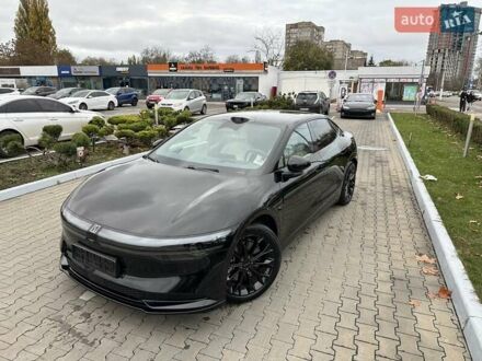 Черный Zeekr 007, объемом двигателя 0 л и пробегом 6 тыс. км за 33900 $, фото 1 на Automoto.ua
