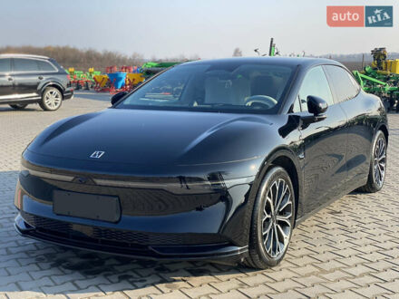 Zeekr 007 2024 в Тернополе на Automoto.ua Черный Zeekr 007, объемом двигателя 0 л и пробегом 1 тыс. км за 32000 $, фото 1 на Automoto.ua