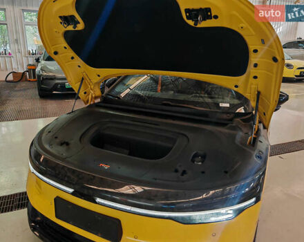 Желтый Zeekr 007, объемом двигателя 0 л и пробегом 5 тыс. км за 34000 $, фото 8 на Automoto.ua