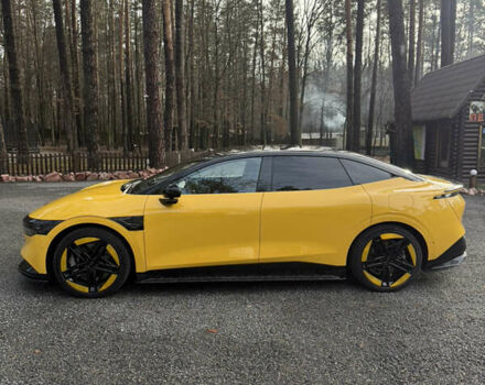 Жовтий Zeekr 007, об'ємом двигуна 0 л та пробігом 10 тис. км за 44500 $, фото 1 на Automoto.ua