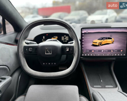 Жовтий Zeekr 007, об'ємом двигуна 0 л та пробігом 11 тис. км за 35000 $, фото 18 на Automoto.ua