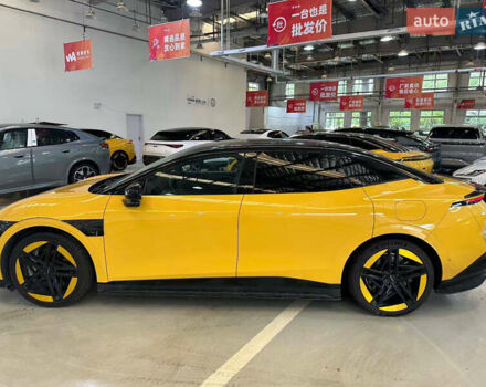Желтый Zeekr 007, объемом двигателя 0 л и пробегом 5 тыс. км за 34000 $, фото 1 на Automoto.ua